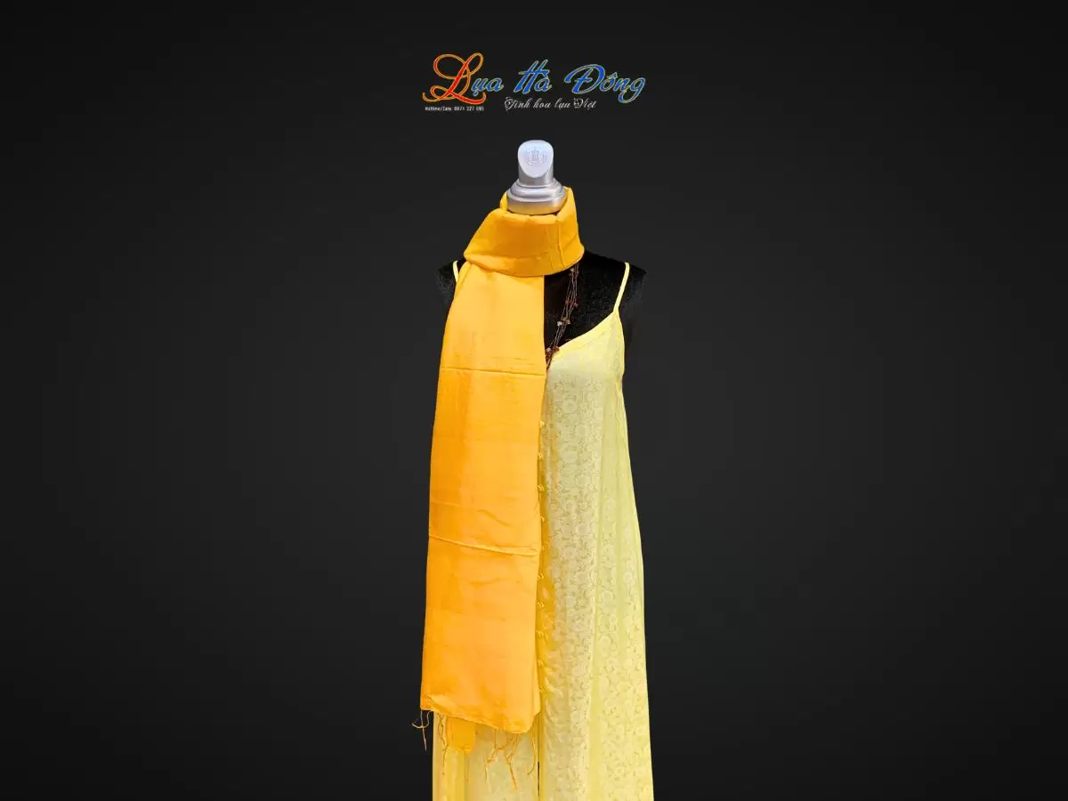 Khăn lụa tơ tằm màu vàng