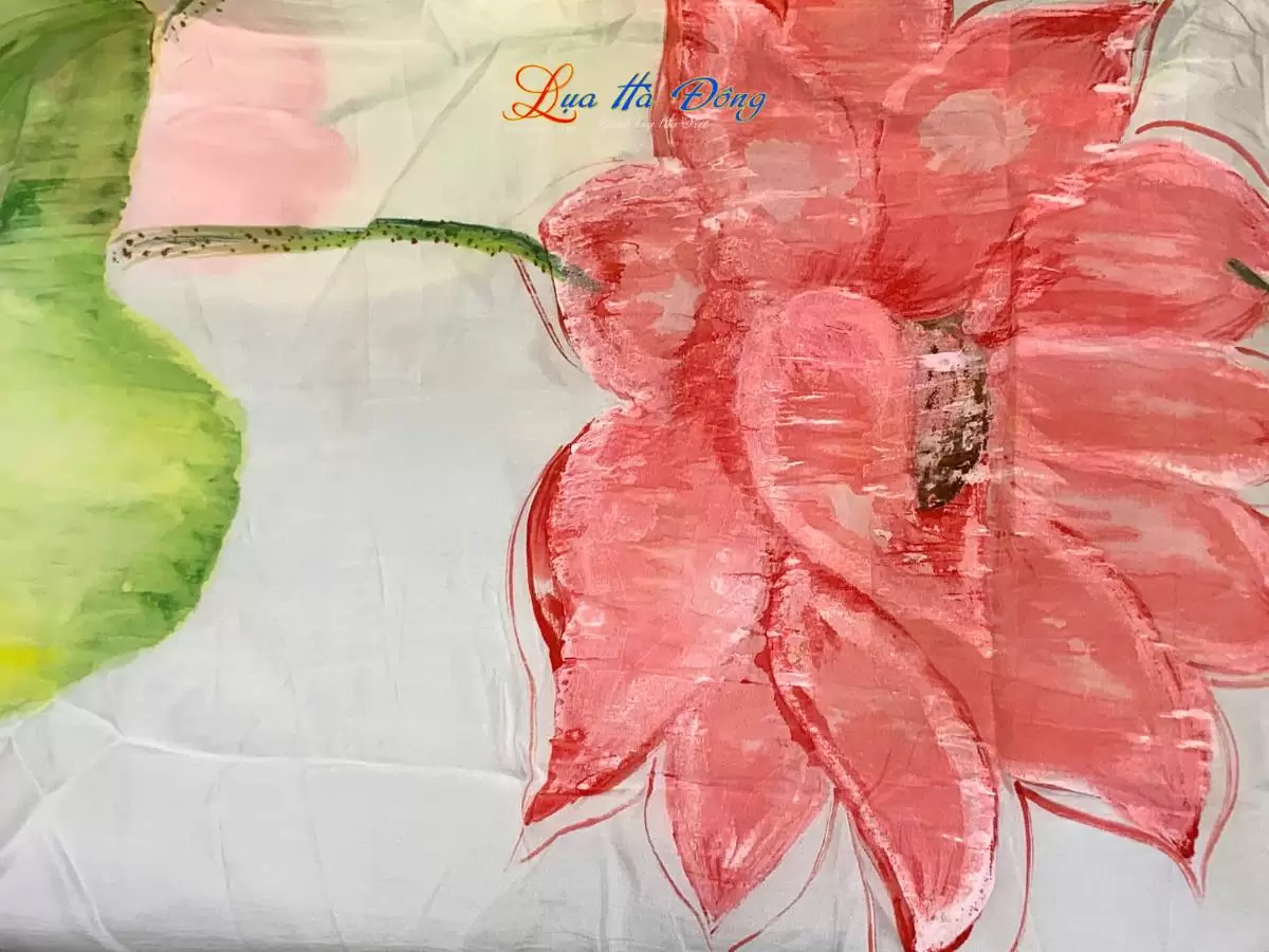 Khăn lụa tơ tằm vẽ tay hoa sen