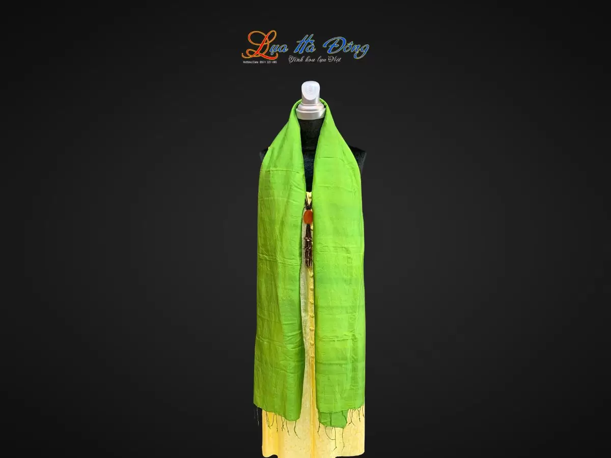 Khăn lụa tơ tằm màu xanh lá