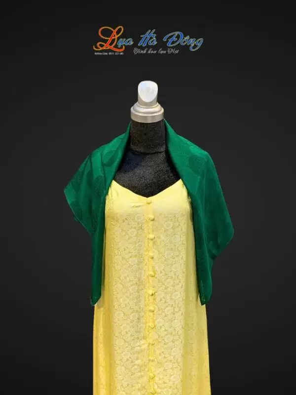 Khăn lụa vân cổ triện thọ