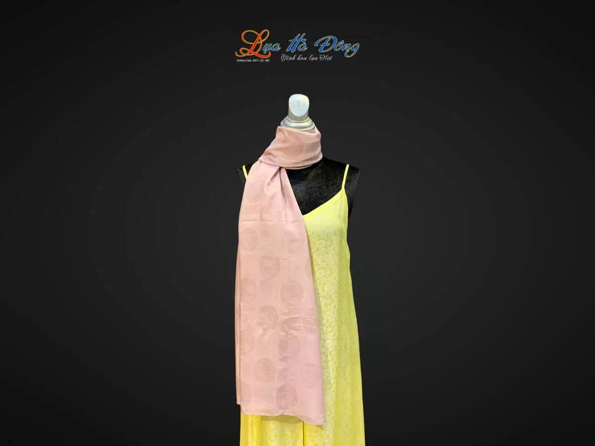 Khăn lụa vân cổ triện thọ