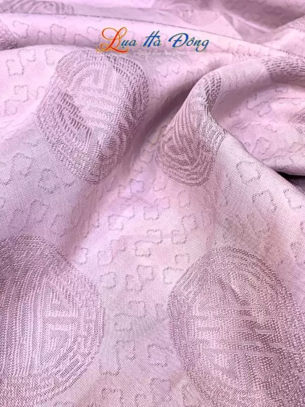 Khăn lụa vân cổ triện thọ