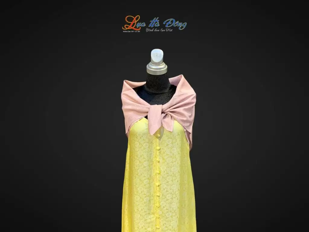 Khăn lụa vân cổ triện thọ