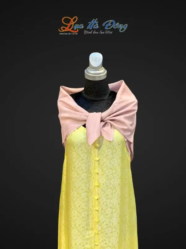 Khăn lụa vân cổ triện thọ