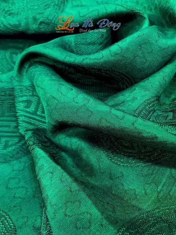 Khăn lụa vân cổ triện thọ