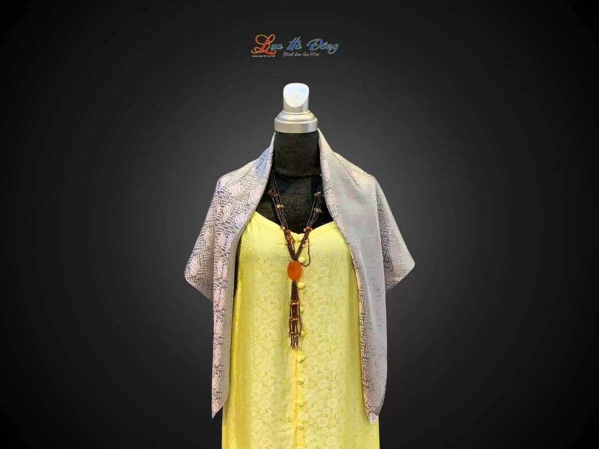 Khăn lụa vuông họa tiết song thọ xám tím