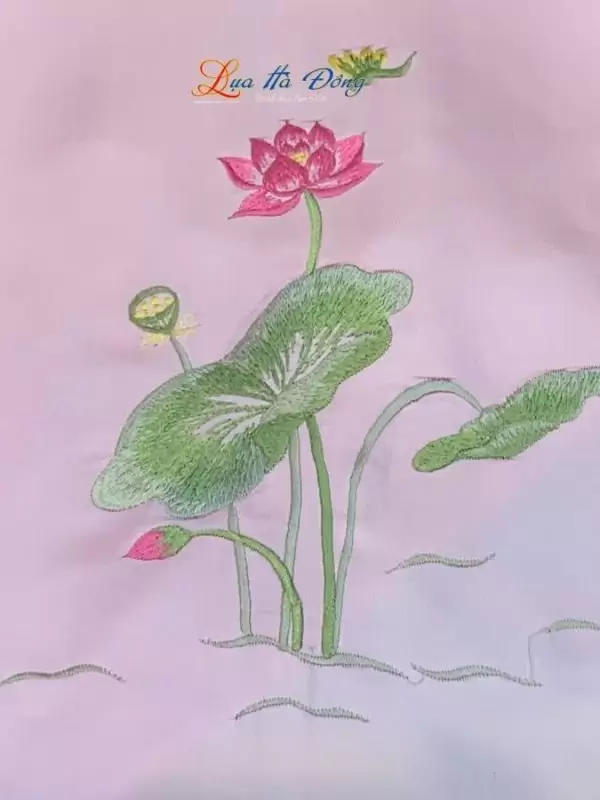 Khăn lụa trơn thêu sen hồng phấn