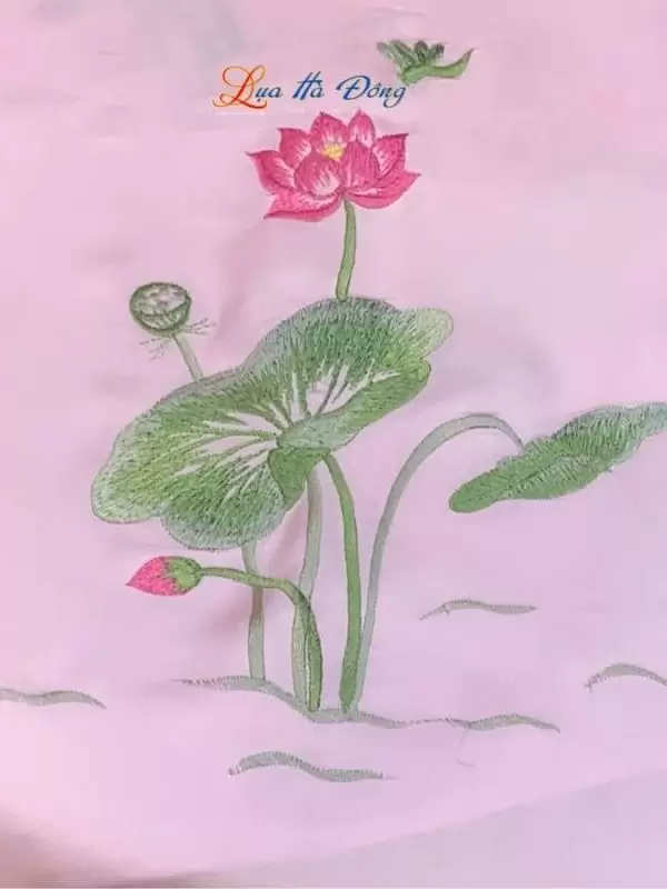 Khăn lụa trơn thêu sen hồng phấn