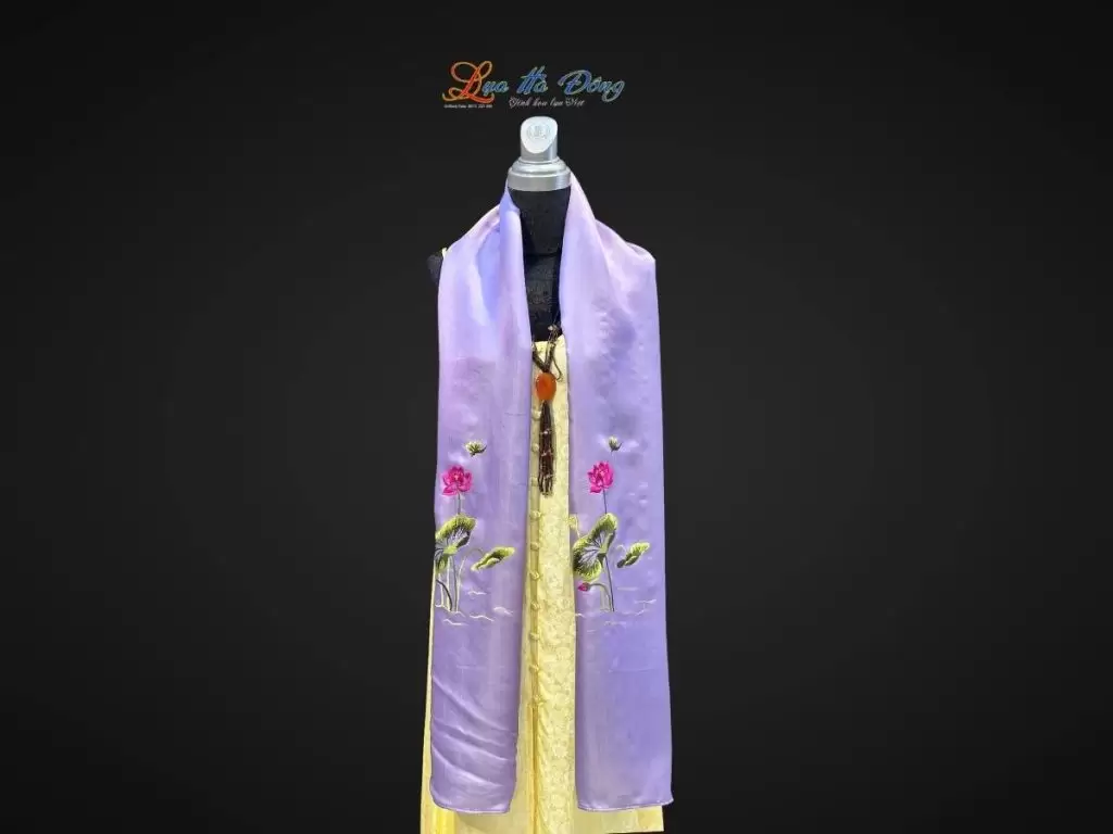 Khăn lụa thêu sen trơn tím hoa cà