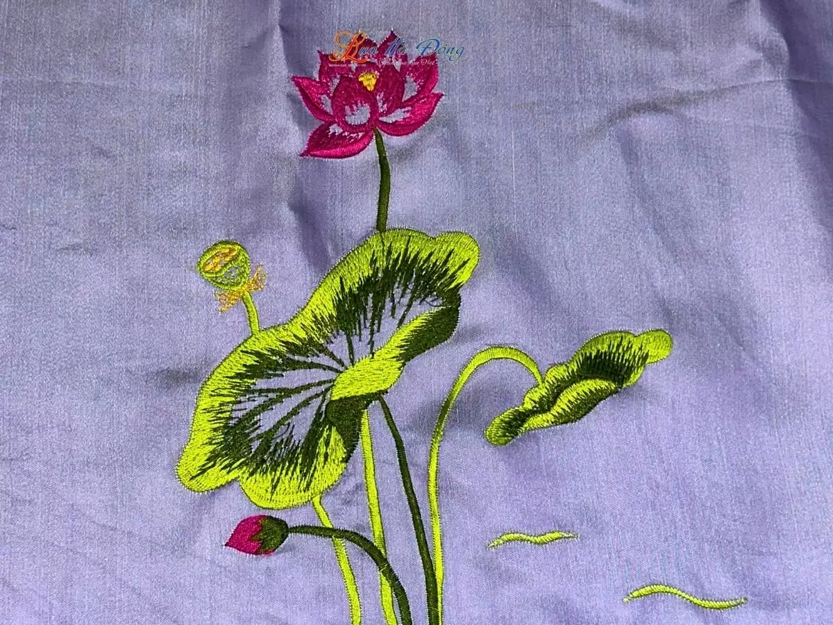 Khăn lụa thêu sen trơn tím hoa cà