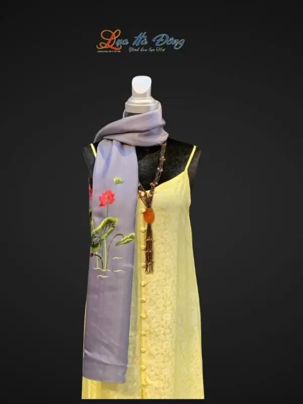 Khăn lụa trơn thêu sen tím xám