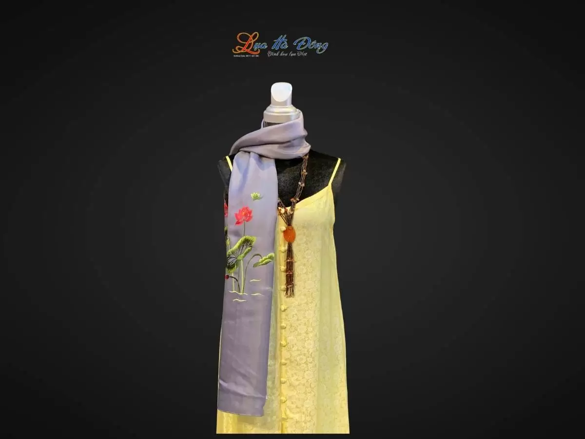 Khăn lụa trơn thêu sen tím xám