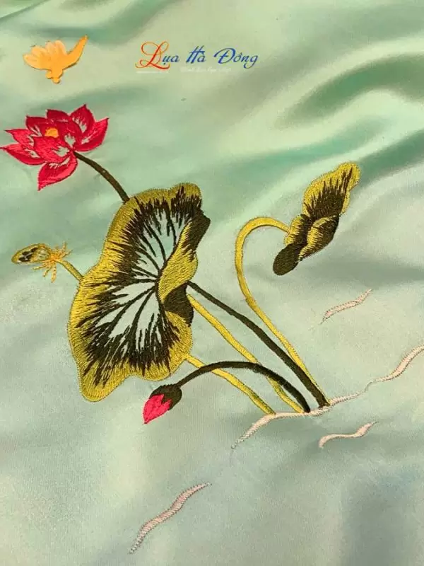 Khăn lụa trơn thêu sen xanh ngọc bích
