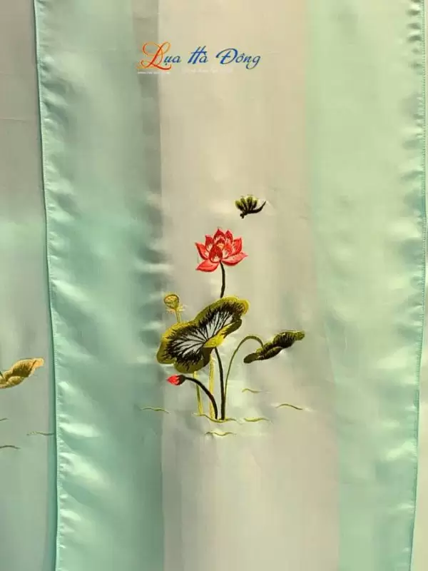 Khăn lụa trơn thêu sen xanh ngọc bích