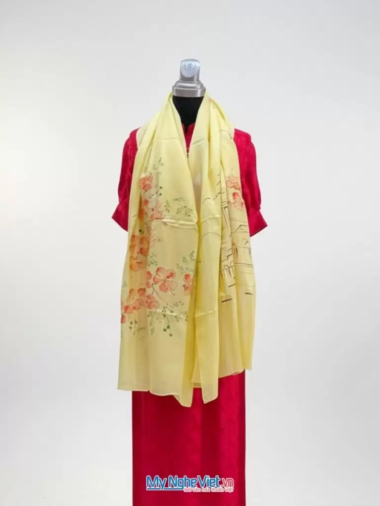 Khăn Lụa Tơ Tằm Vẽ Tay Chợ Bến Thành Màu Vàng MNV-PT70180/10.2