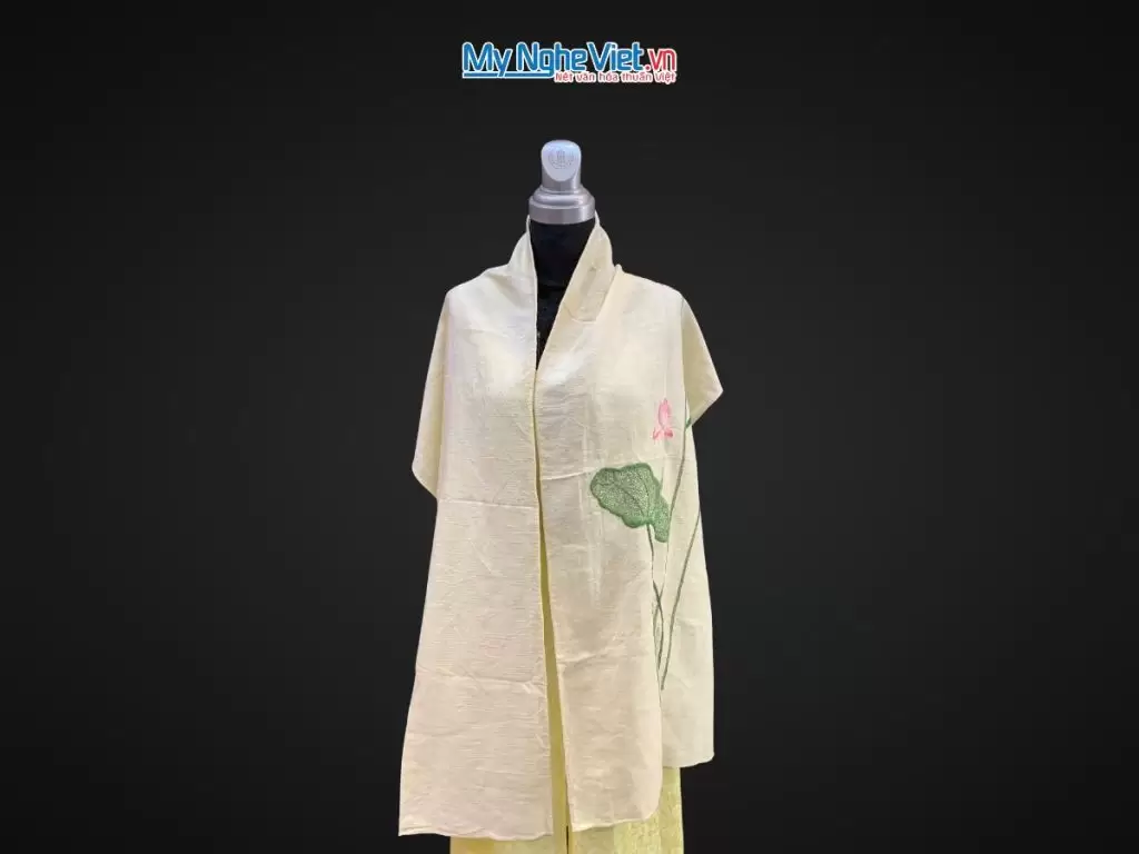 Khăn lụa đũi họa tiết hoa sen thêu tay 100% silk