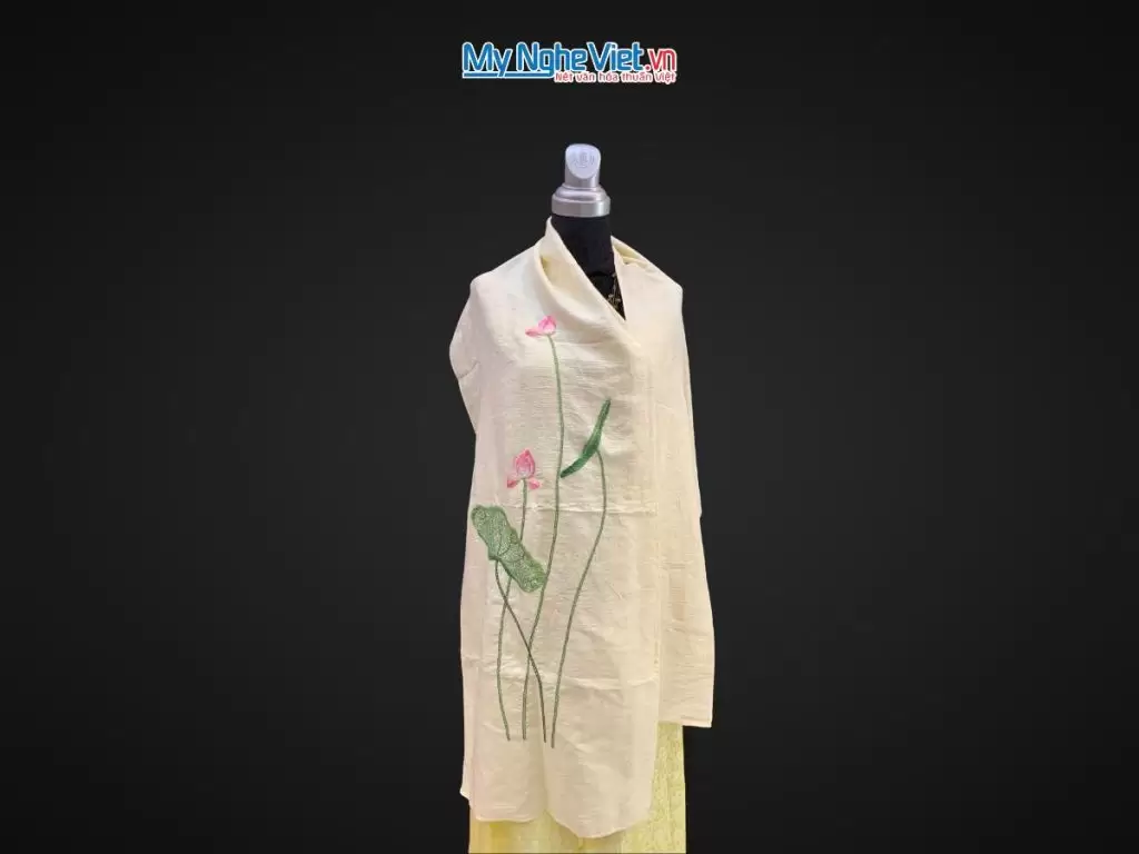 Khăn lụa đũi họa tiết hoa sen thêu tay 100% silk
