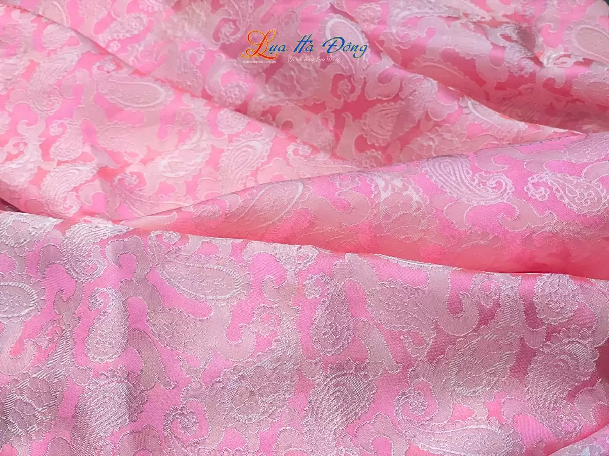 Khăn lụa thêu tay đuôi công hồng