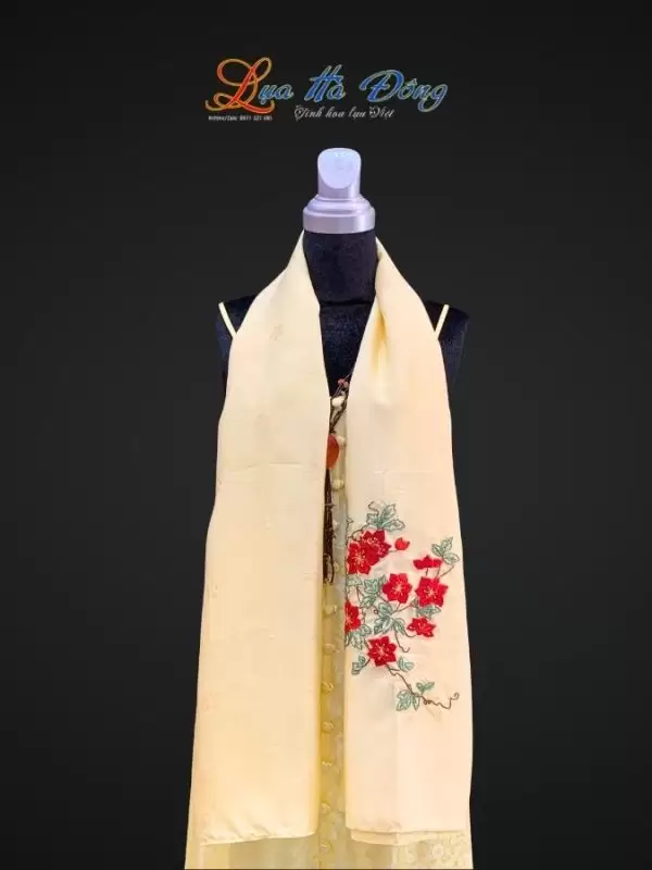 Khăn lụa vân cổ thêu tay mai vàng
