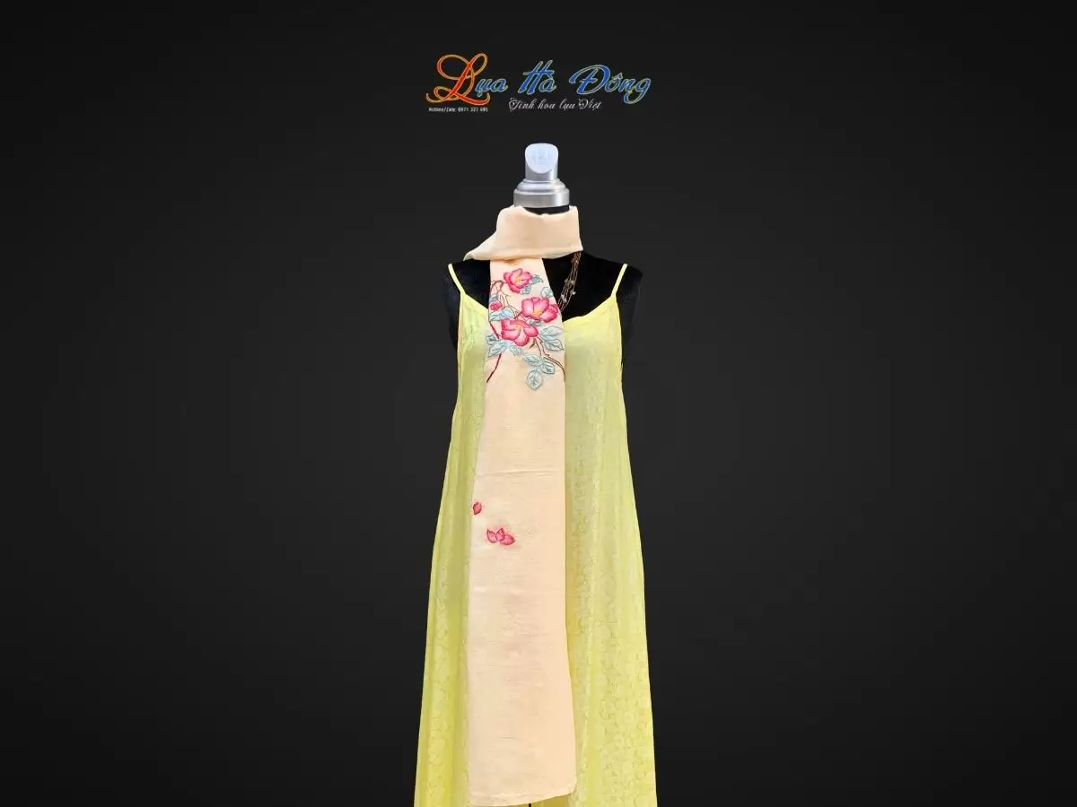 Khăn lụa vân cổ thêu tay lá cây kem