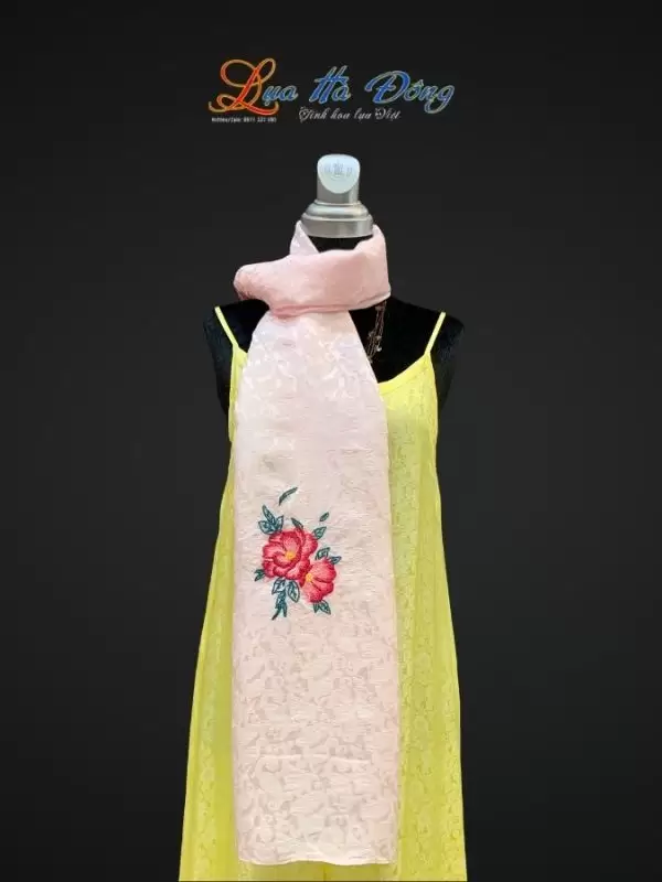 Khăn lụa thêu tay đuôi công hồng