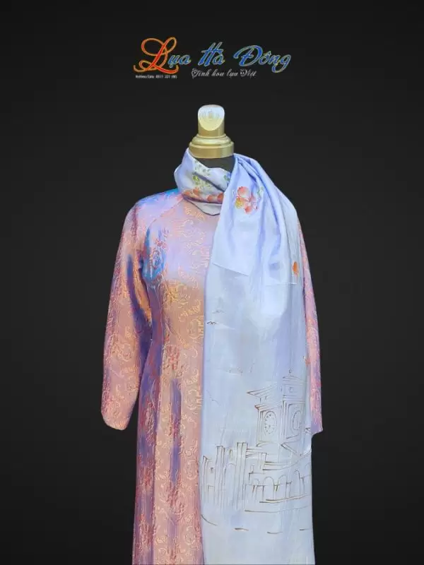 Khăn lụa tơ tằm vẽ tay chợ Bến Thành