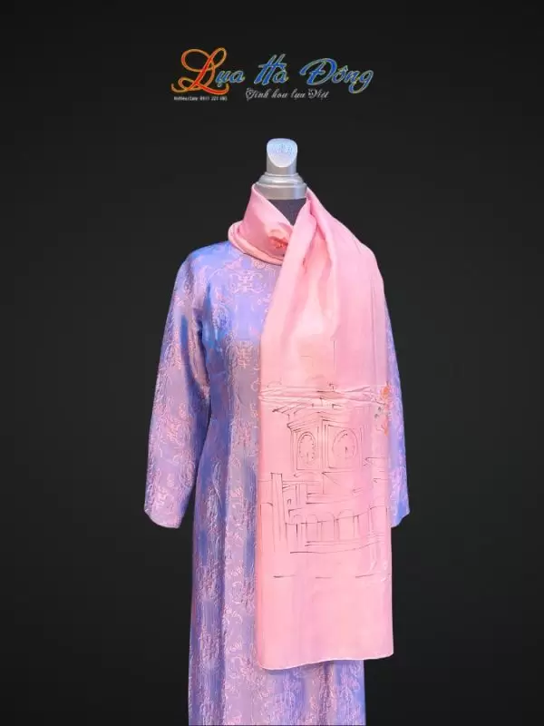 Khăn lụa tơ tằm vẽ tay chợ Bến Thành