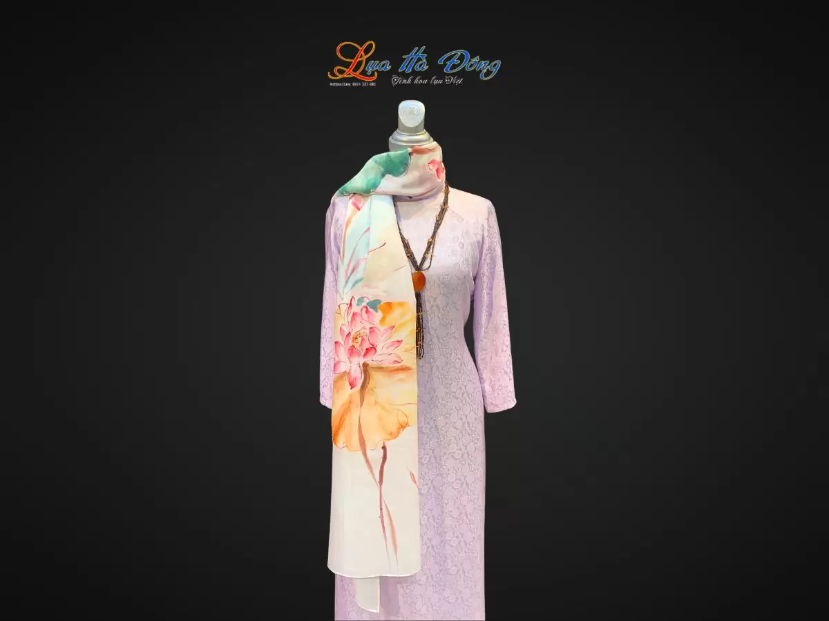 Khăn lụa tơ tằm màu trắng hoa sen