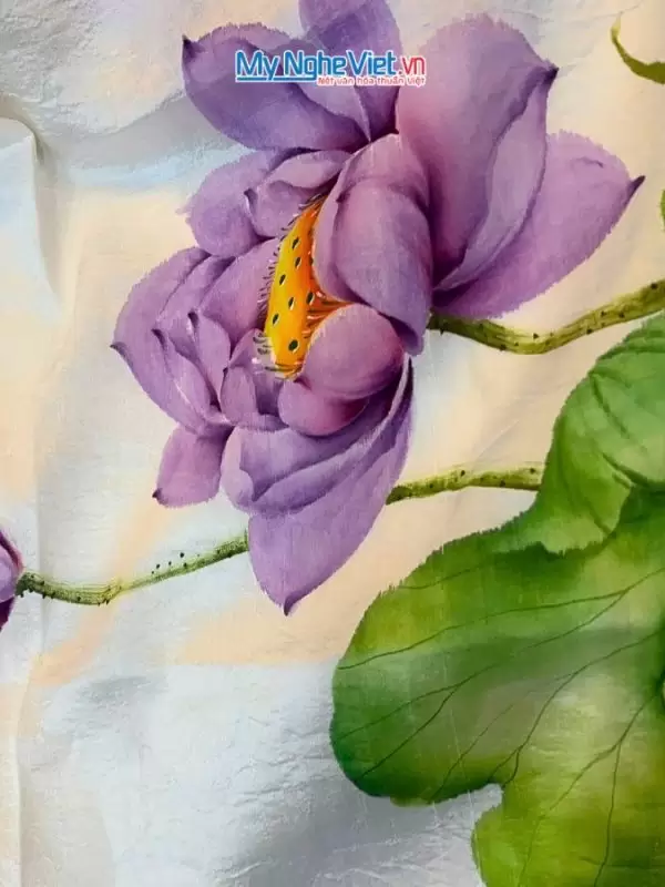 Khăn lụa tơ tằm vẽ tay hoa sen