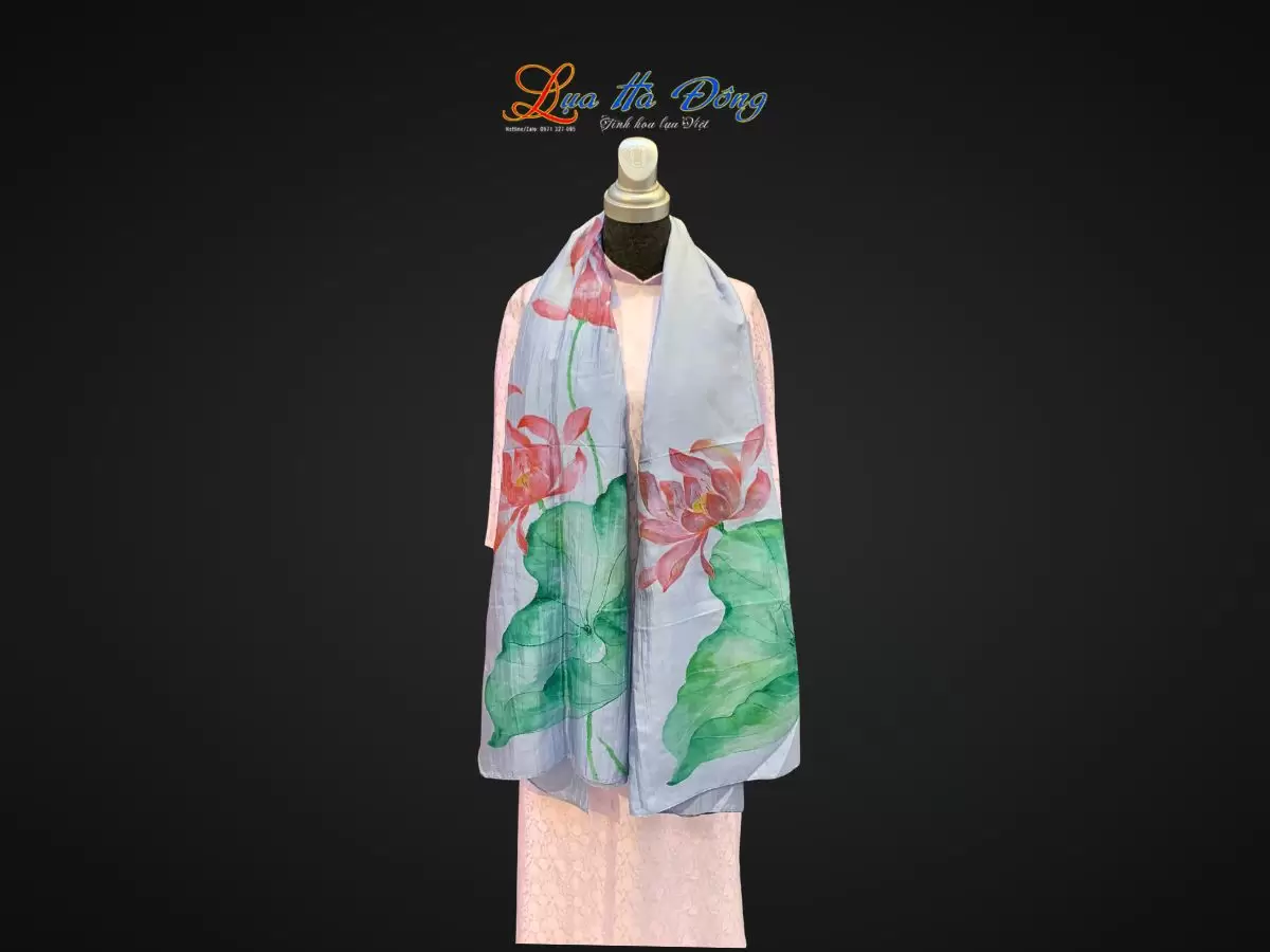 Khăn lụa tơ tằm vẽ tay sen màu xanh