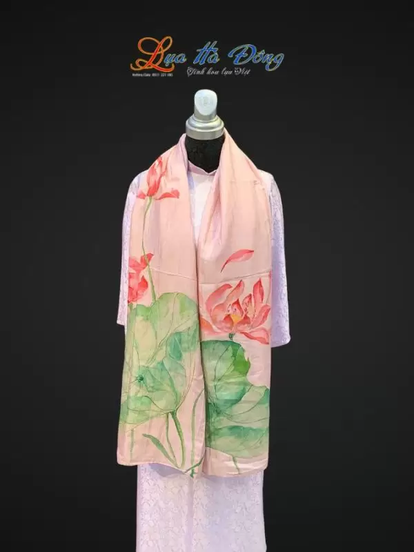 Khăn lụa tơ tằm vẽ tay sen màu hồng san hô