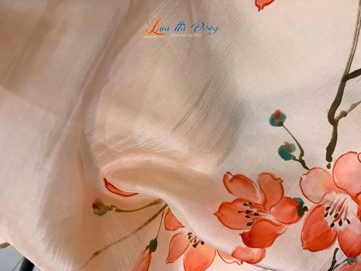 Khăn lụa tơ tằm vẽ tay MNV-PT70180/3 - Ảnh 4