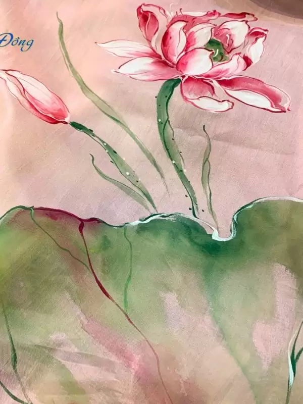 Khăn lụa vuông tơ tằm màu hồng vẽ hoa