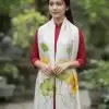 Khăn lụa tơ tằm vẽ tay hoa sen cao cấp