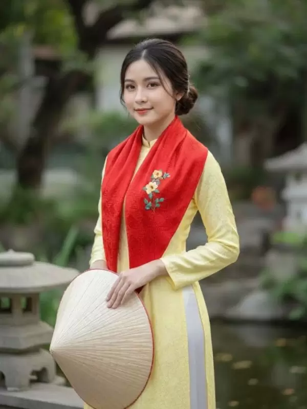 Khăn lụa vuông thêu tay song hỷ màu đỏ