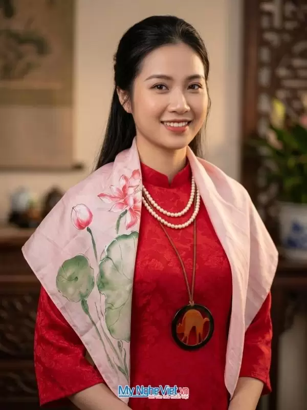 Khăn lụa vuông tơ tằm vẽ hoa