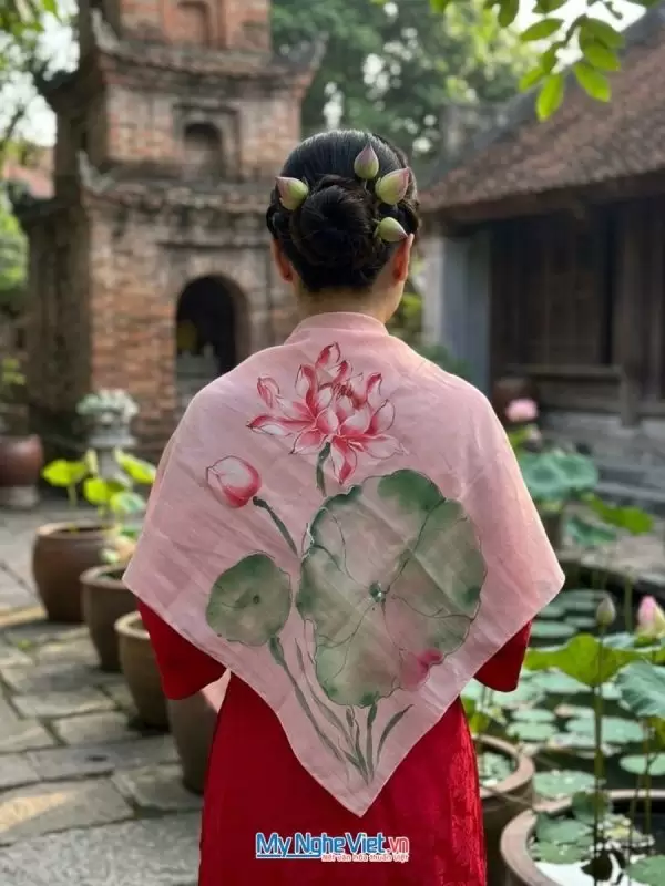 Khăn lụa vuông tơ tằm vẽ hoa