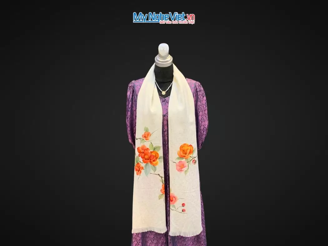 Khăn lụa đũi họa tiết hoa vẽ tay 100% silk cao cấp