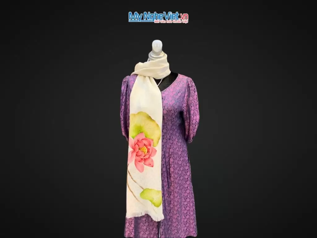 Khăn lụa đũi họa tiết hoa vẽ tay 100% silk cao cấp
