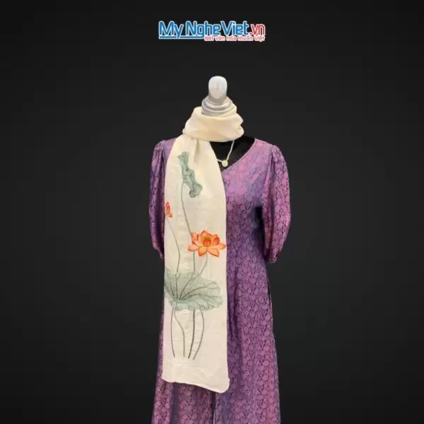 Khăn lụa đũi họa tiết hoa sen thêu tay màu trắng 100% silk cao cấp