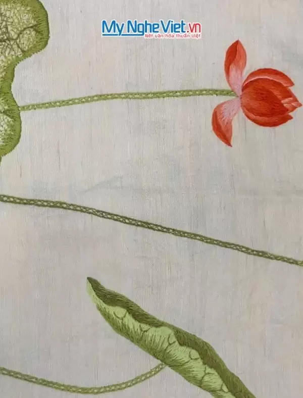 Khăn lụa đũi họa tiết hoa sen thêu tay màu kem 100% silk cao cấp