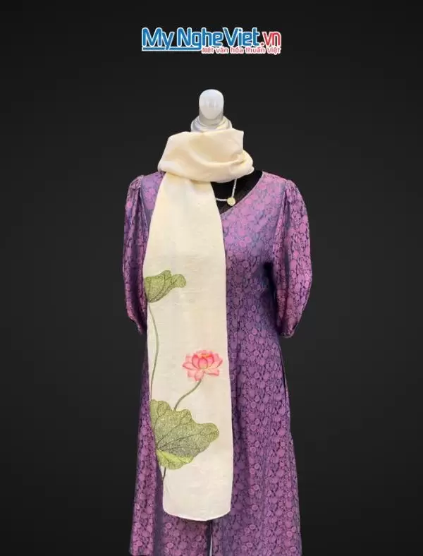 Khăn lụa đũi họa tiết hoa sen thêu tay màu trắng 100% silk cao cấp