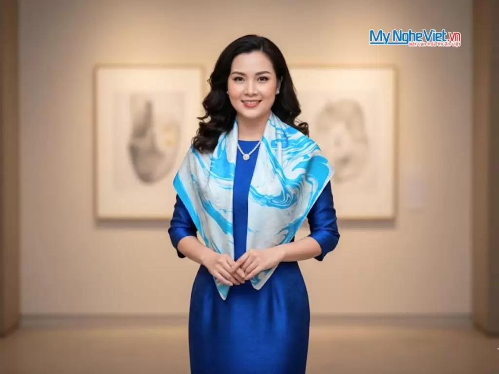 Khăn Lụa Vuông Thủy Ấn Tơ Tằm Màu Xanh