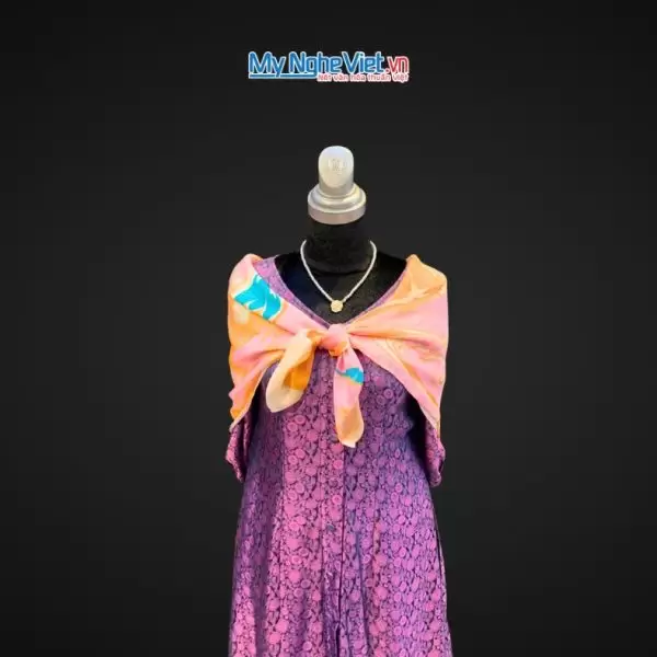 Khăn Lụa Vuông Thủy Ấn Tơ Tằm Màu Hồng Xanh