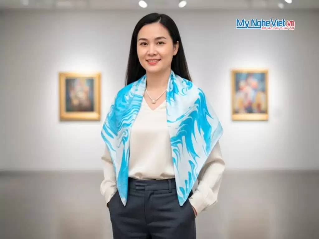 Khăn Lụa Vuông Thủy Ấn Tơ Tằm Màu Xanh