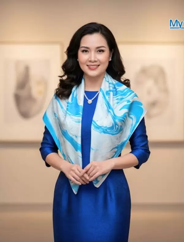 Khăn Lụa Vuông Thủy Ấn Tơ Tằm Màu Xanh