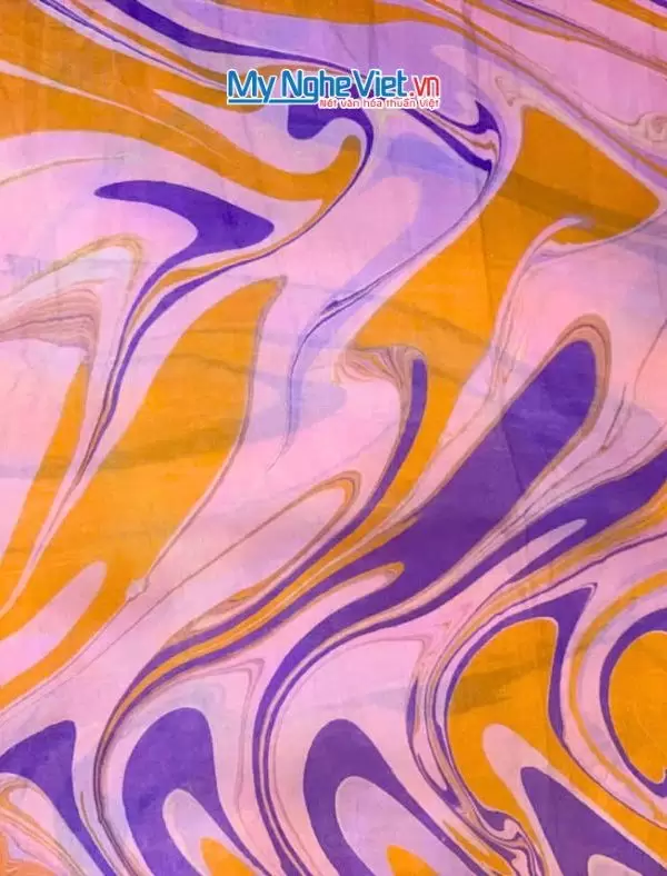 Khăn Lụa Vuông Thủy Ấn Tơ Tằm Màu Hồng Cam