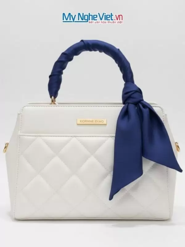 Khăn lụa vuông tơ tằm trơn màu xanh đậm