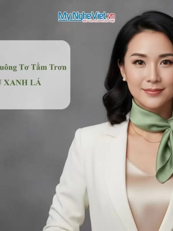 Khăn lụa vuông tơ tằm trơn màu xanh lá