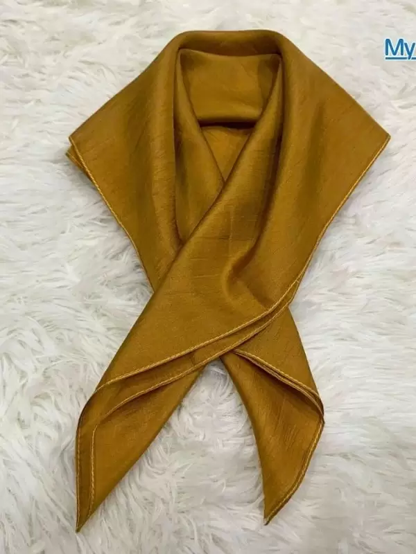 Khăn lụa vuông tơ tằm trơn màu vàng đồng
